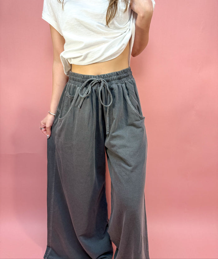 The Jett Wide Leg Pant