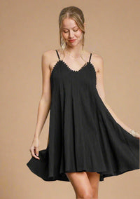 Black V-Neck Pleated Hem Dress