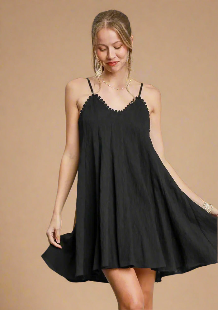 Black V-Neck Pleated Hem Dress