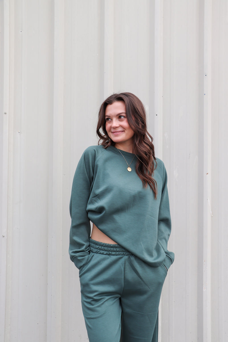Scuba Crewneck Pullover & Pants Set