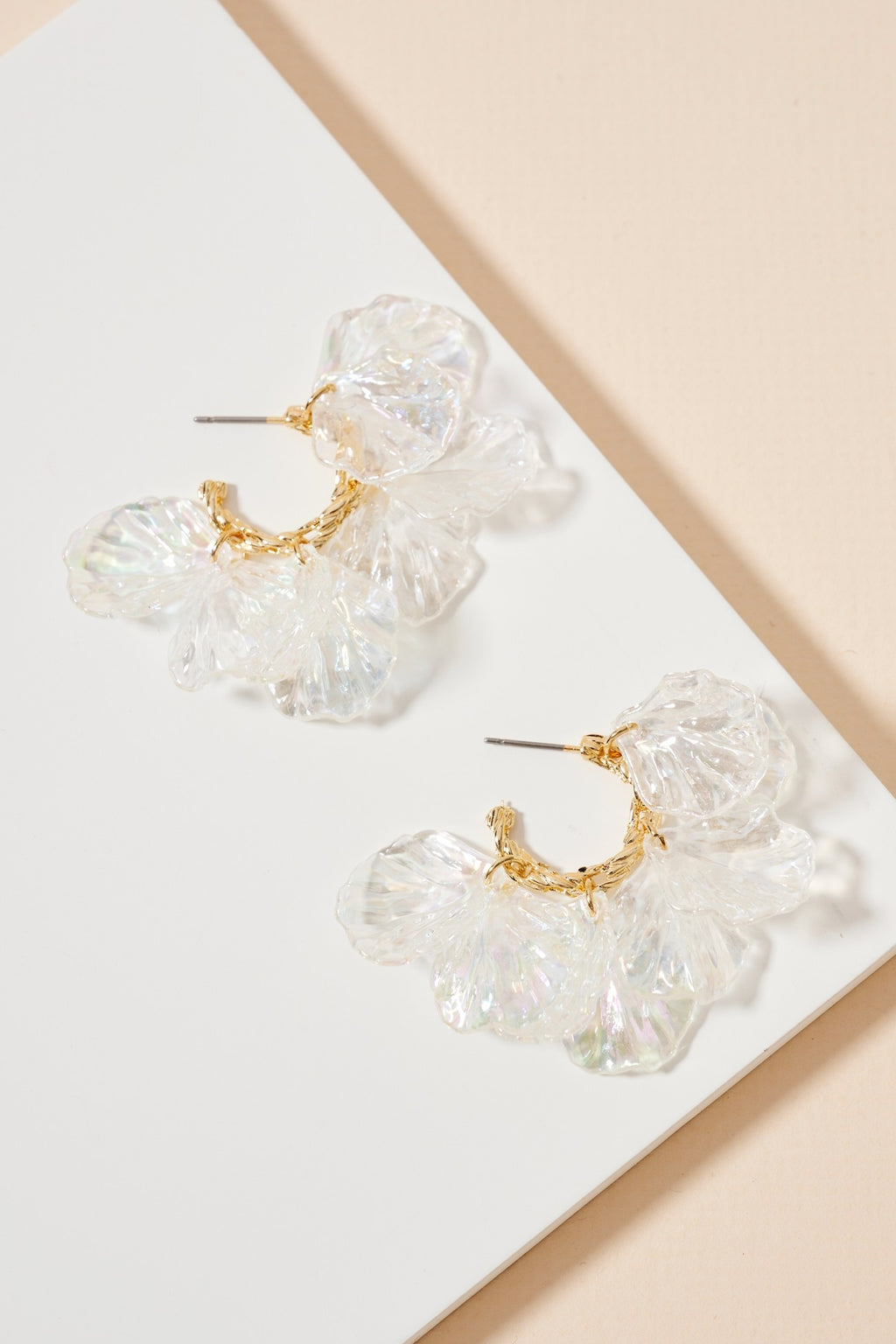 Clear Shell Dangling Earrings