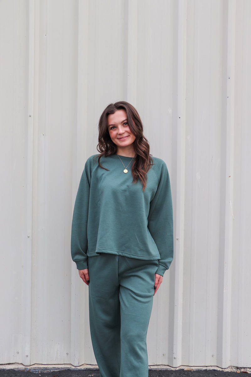 Scuba Crewneck Pullover & Pants Set