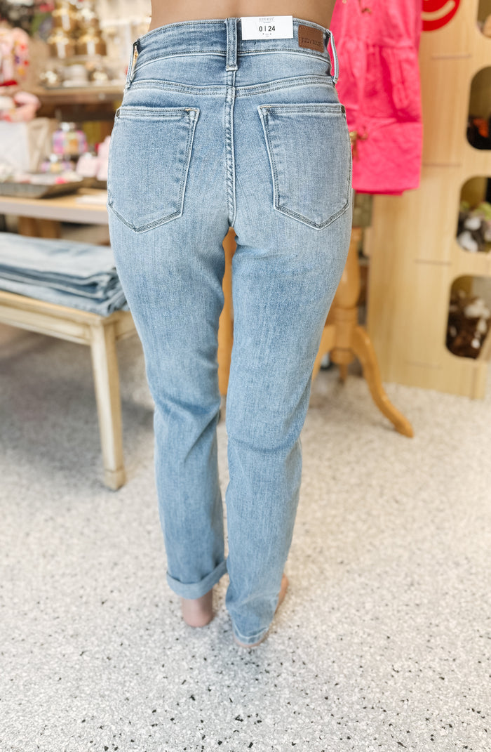 Hannah Mid-Rise Bleach Washed Boyfriend Jeans