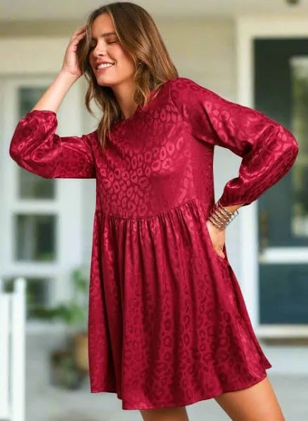 Animal Jacquard Print Long Sleeve Dress